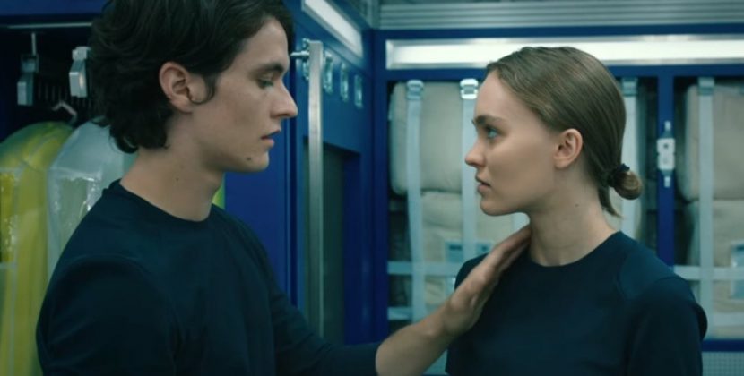 ‘Voyagers’ Is Too Sterile As A Space Odyssey Gone Rogue