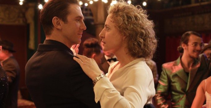 German Sci-Fi Rom-Com ‘I’m Your Man’ Is A Love Story That’s Far From Robotic