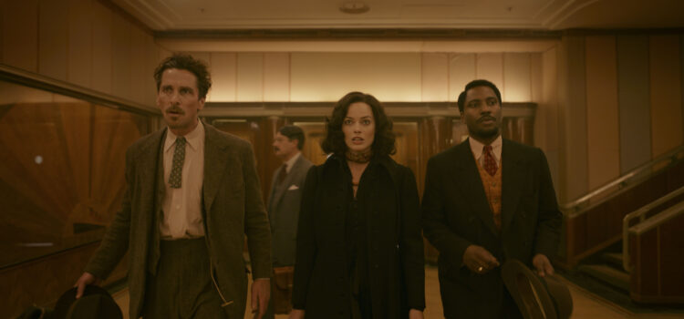 Muddled ‘Amsterdam’ Wastes Fine All-Star Cast in Epic Misfire