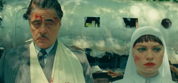 Mid-Tier Wes Anderson ‘The Phoenician Scheme’ Is Enjoyably Chaotic